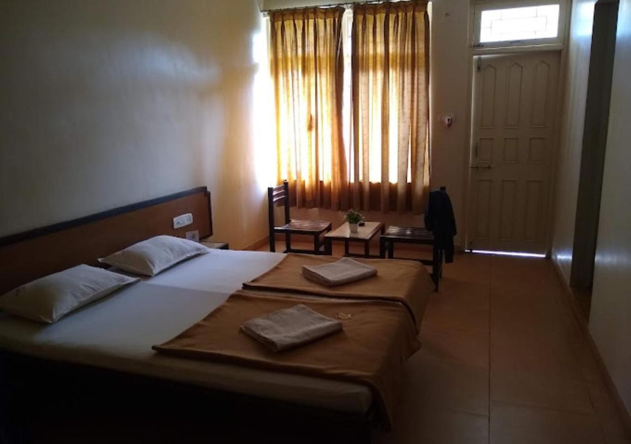 Hotel Durvankur Ganpatipule Εξωτερικό φωτογραφία