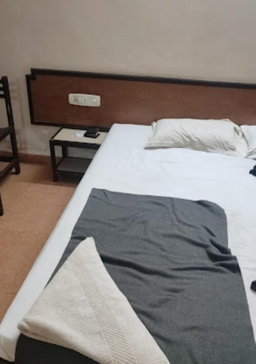 Hotel Durvankur Ganpatipule Εξωτερικό φωτογραφία