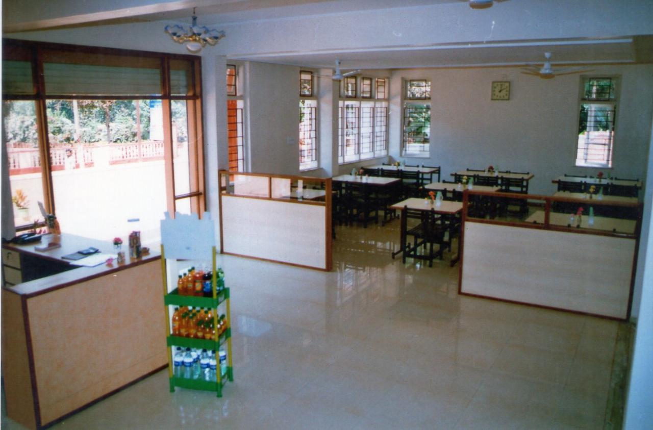 Hotel Durvankur Ganpatipule Εξωτερικό φωτογραφία