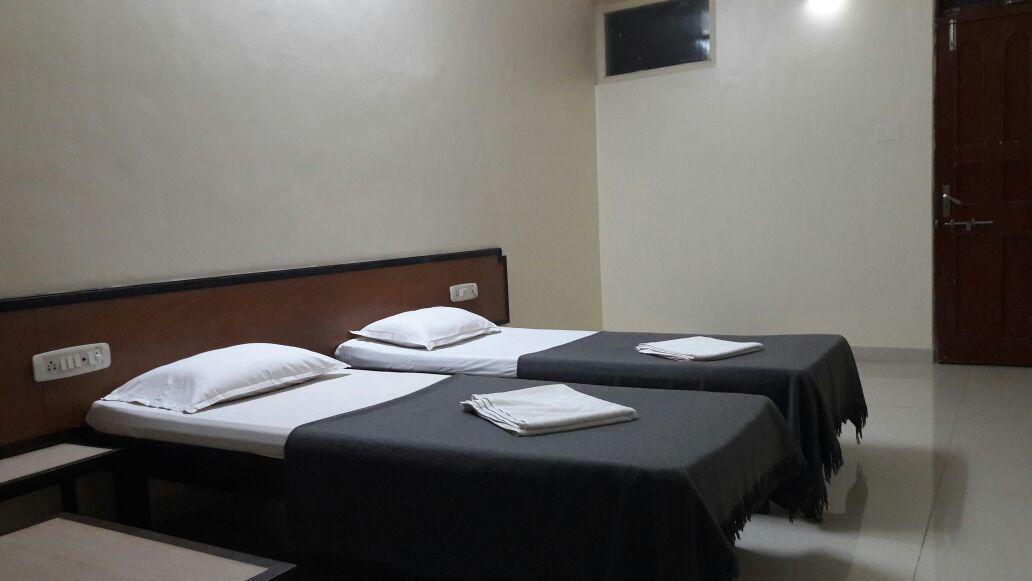 Hotel Durvankur Ganpatipule Εξωτερικό φωτογραφία