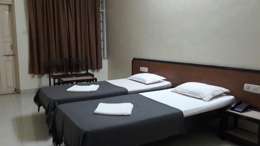 Hotel Durvankur Ganpatipule Εξωτερικό φωτογραφία