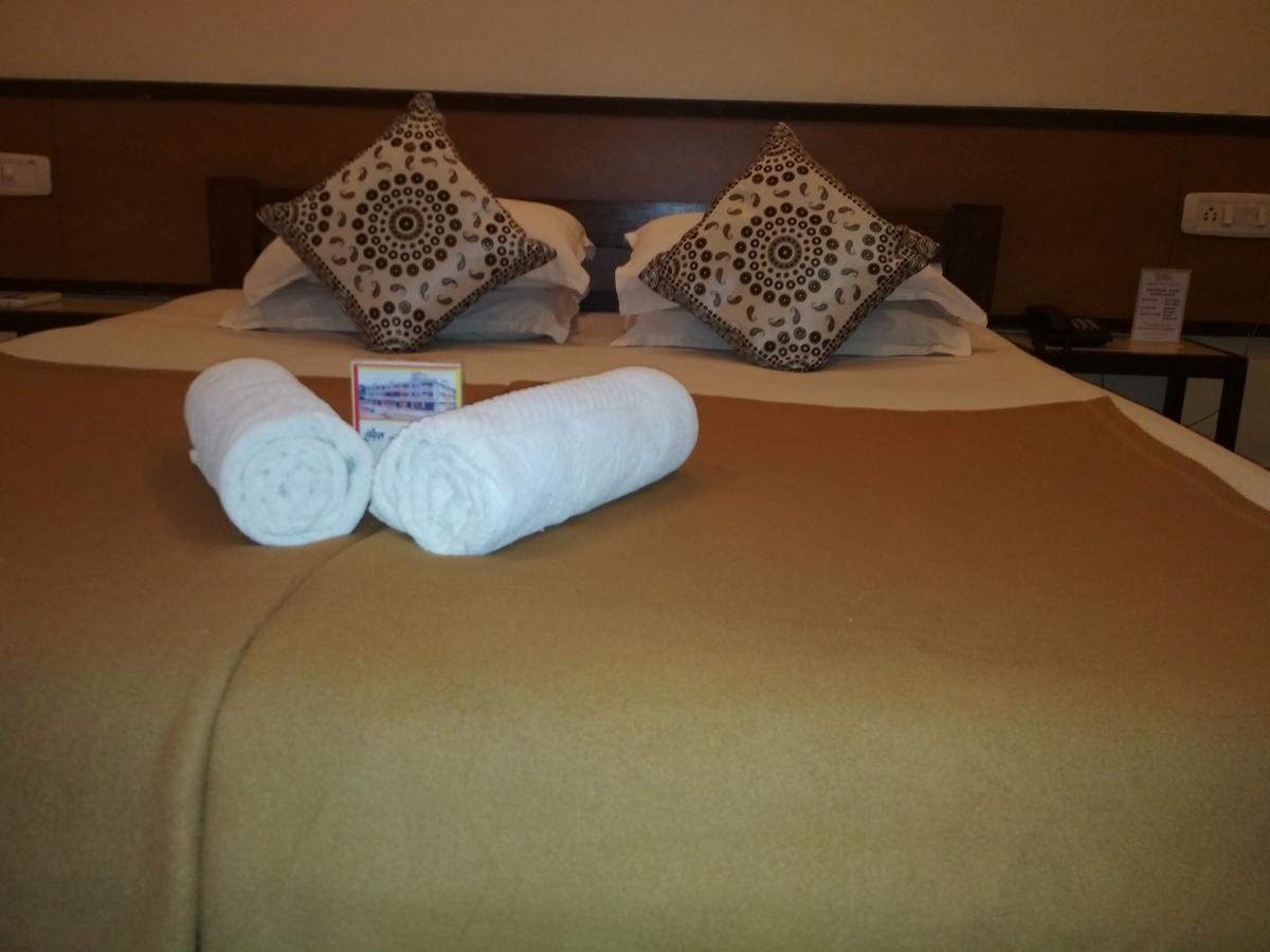 Hotel Durvankur Ganpatipule Εξωτερικό φωτογραφία